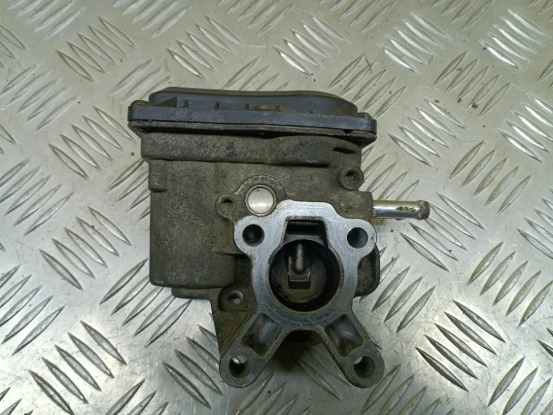 Заслонка дроссельная Nissan Navara (D40) 2004-2015 2010