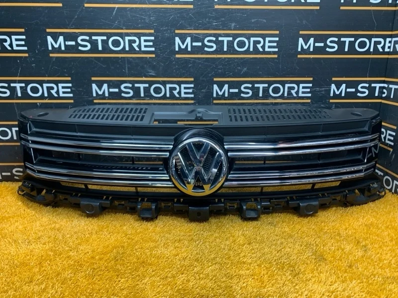 Решетка радиатора Volkswagen Tiguan 2014 5N