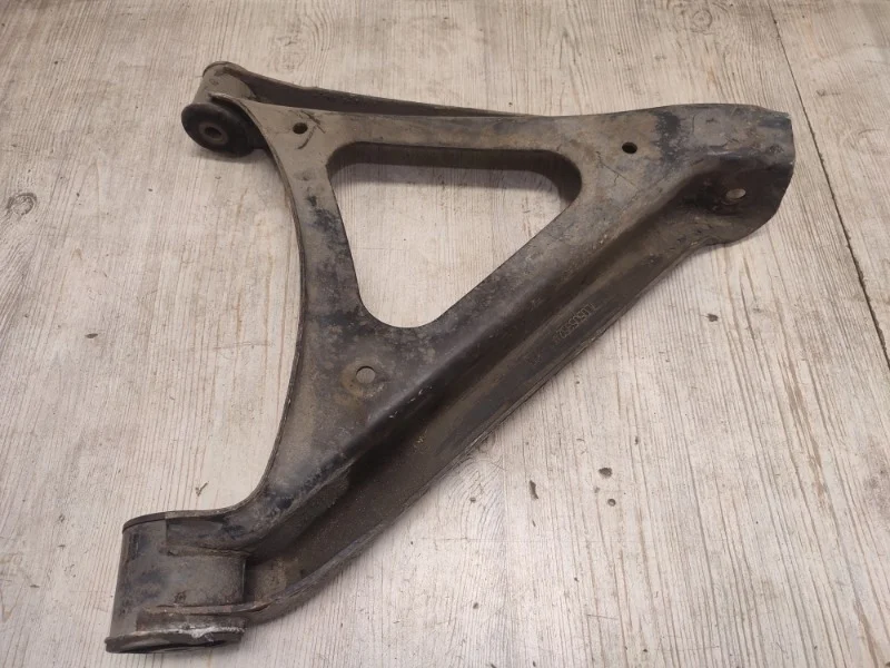 Рычаг поперечный VW Touareg 2003-2010 7L