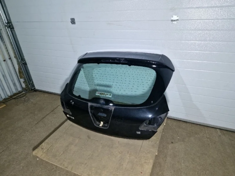 Дверь багажника Opel Astra J 2012