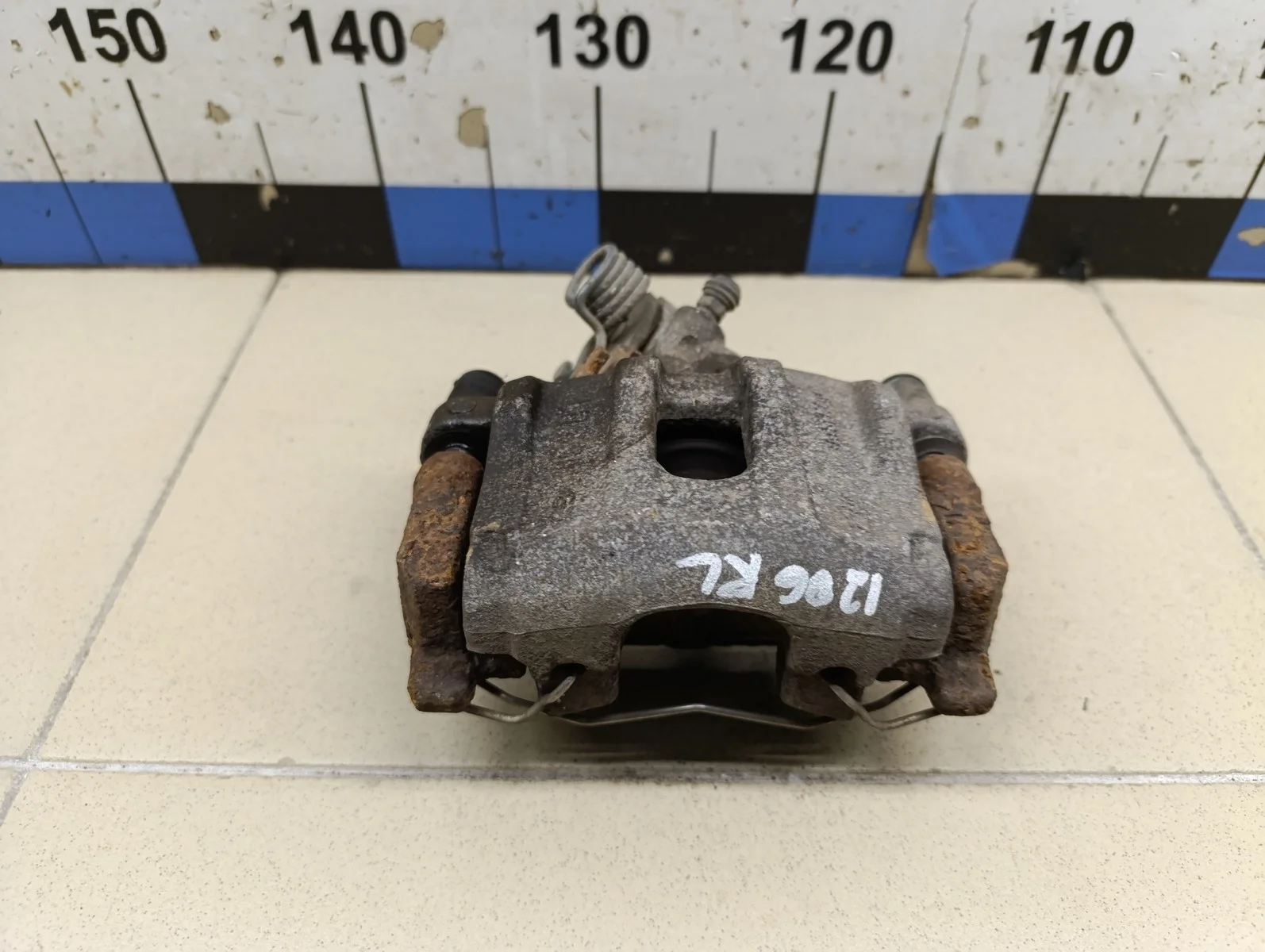 Суппорт задний левый Focus III 2011>