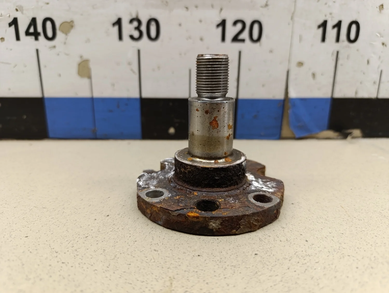 Цапфа (п.з.к.)  Polo (Sed RUS) 2011>