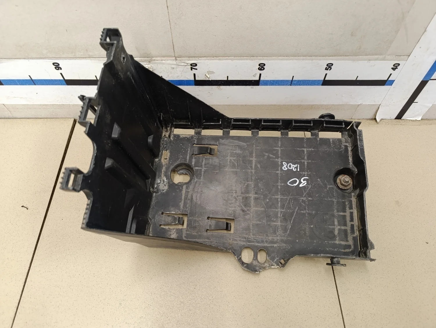 Крышка аккумулятора C4 II 2011>