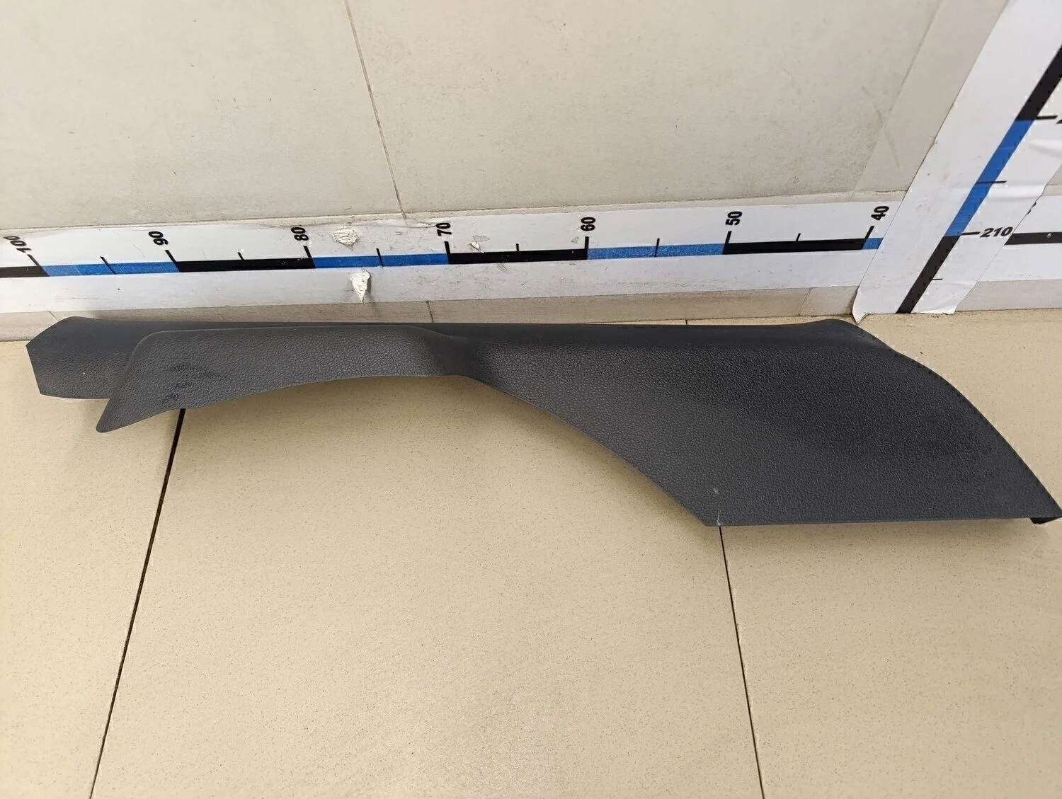 Обшивка стойки Polo (Sed RUS) 2011>