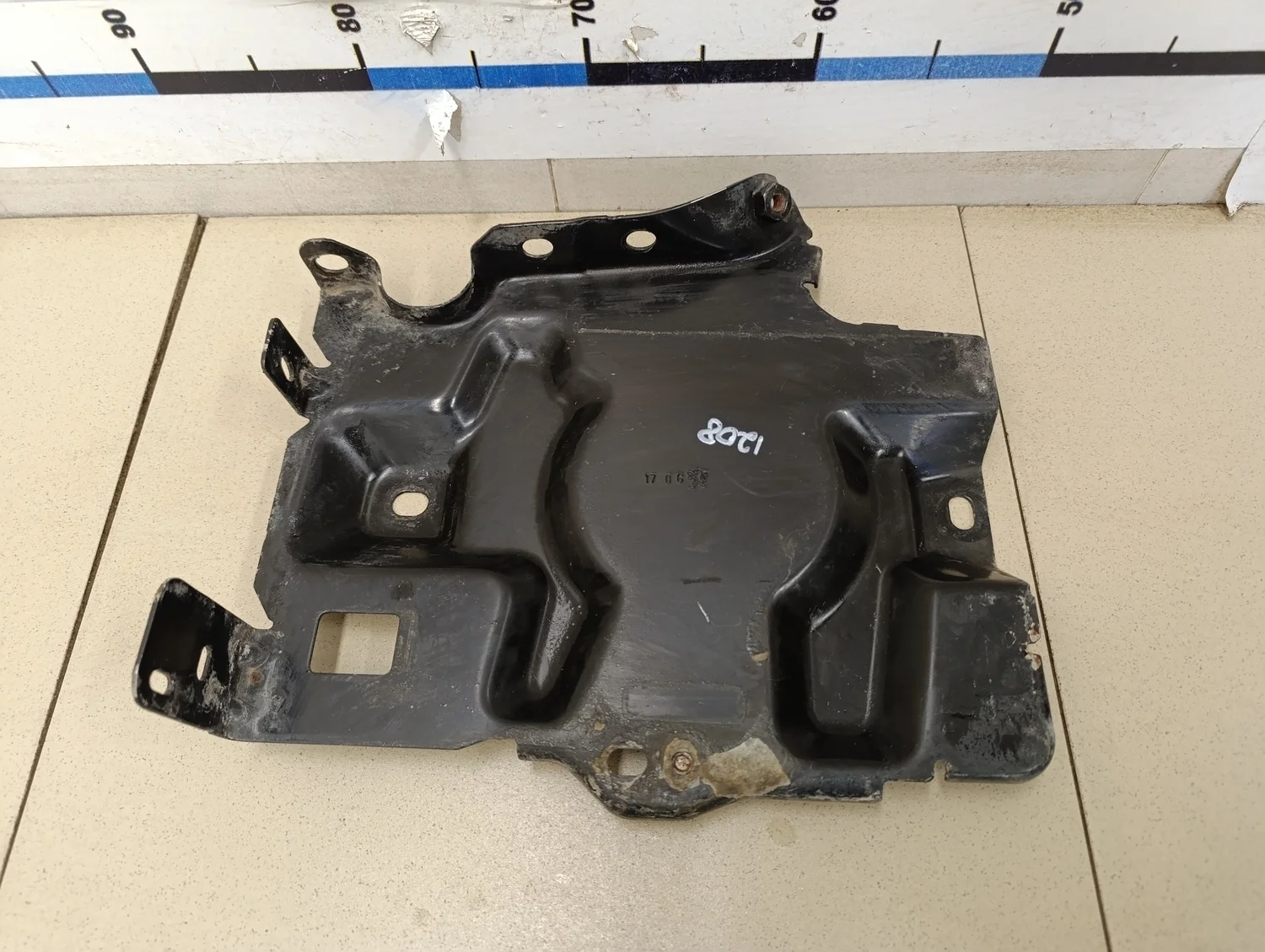 Крепление АКБ (корпус/подставка) C4 2005-2011