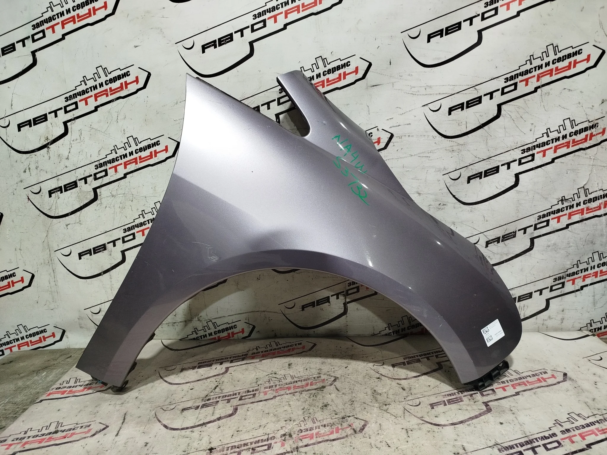КРЫЛО MITSUBISHI GRANDIS NA4W NA8W MN150860 ПЕРЕДНЕЕ ПРАВОЕ серый, V03 S3732