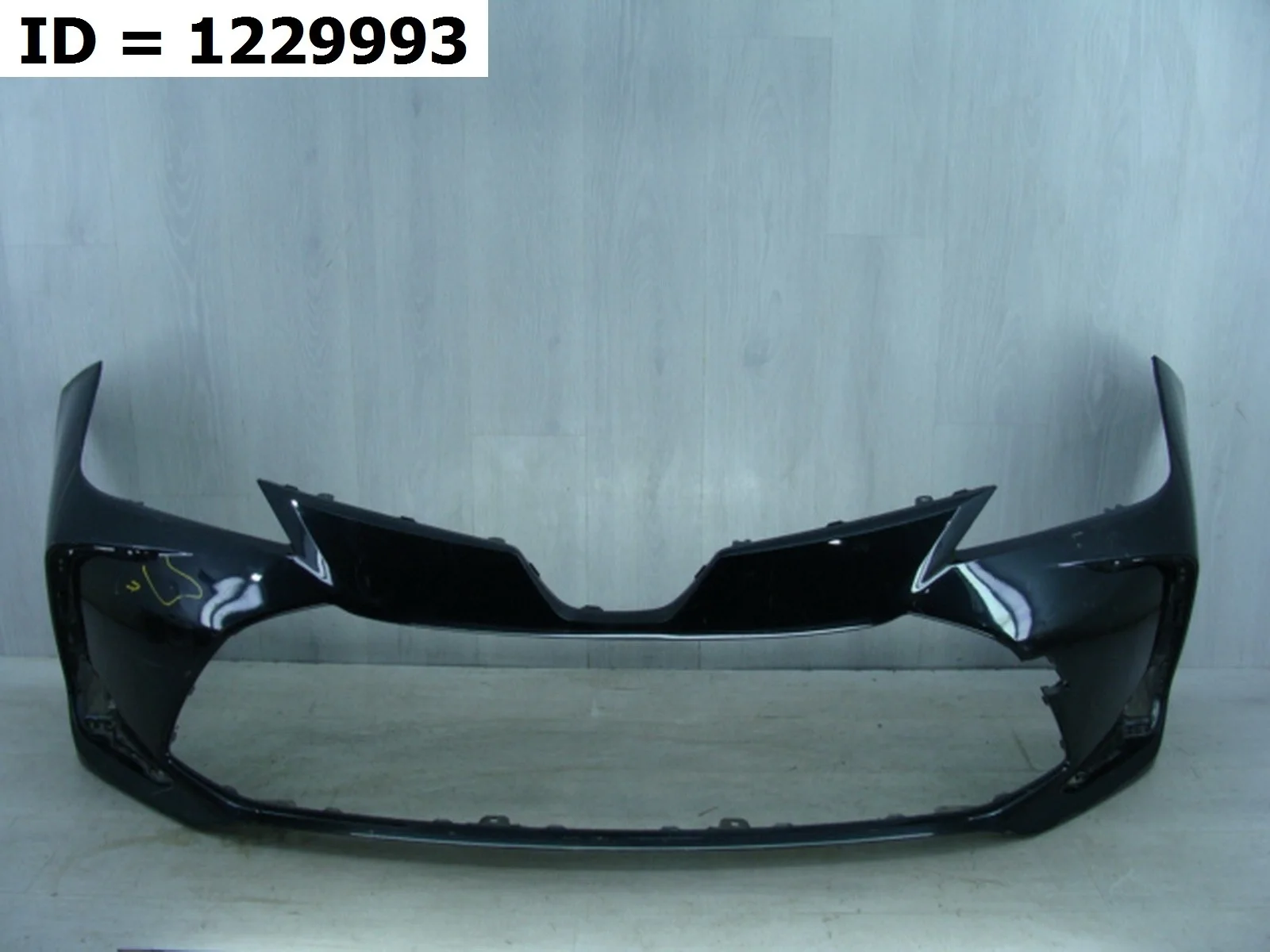 Бампер передний Toyota Corolla