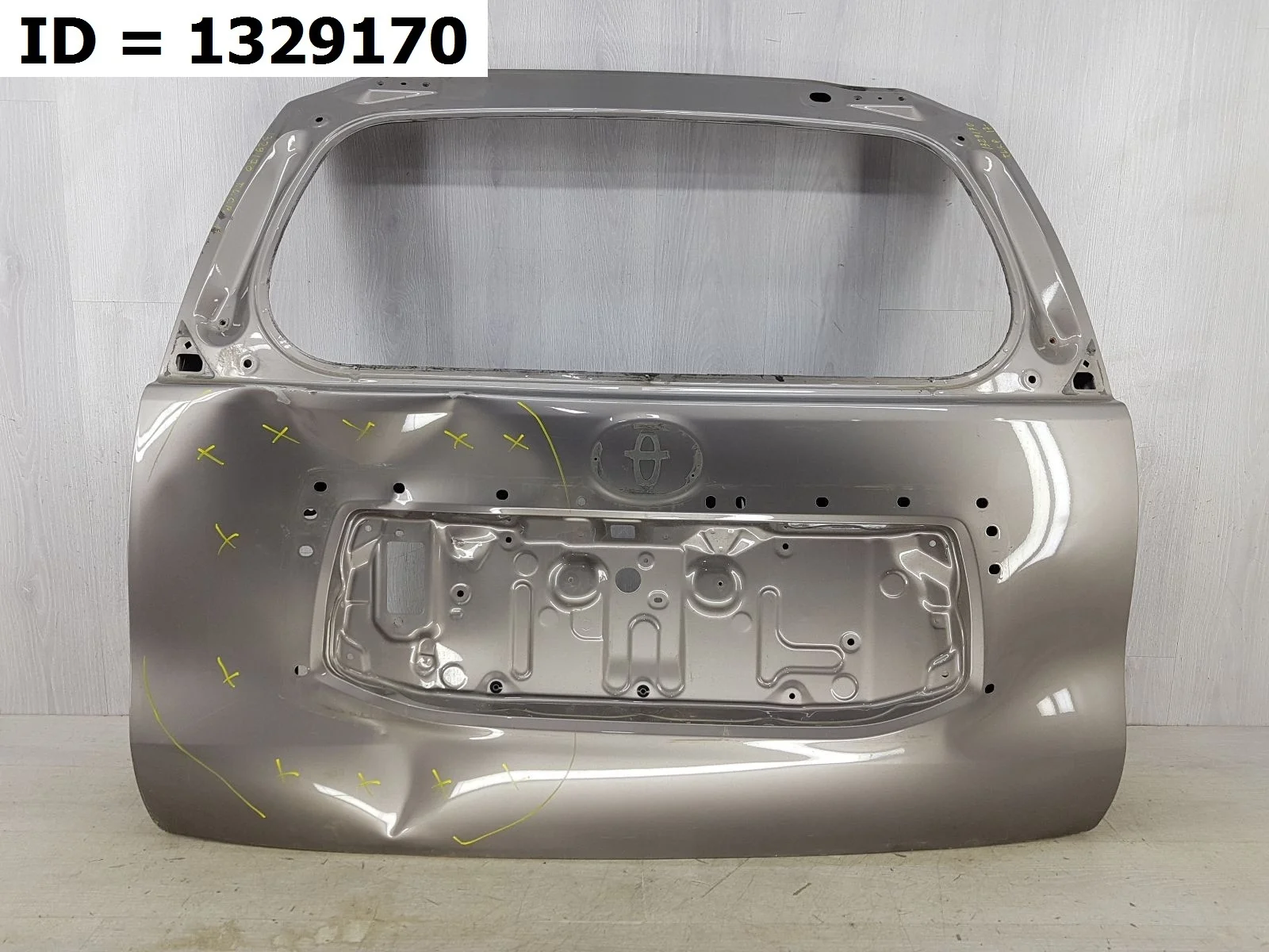 Дверь багажника Toyota Land Cruiser
