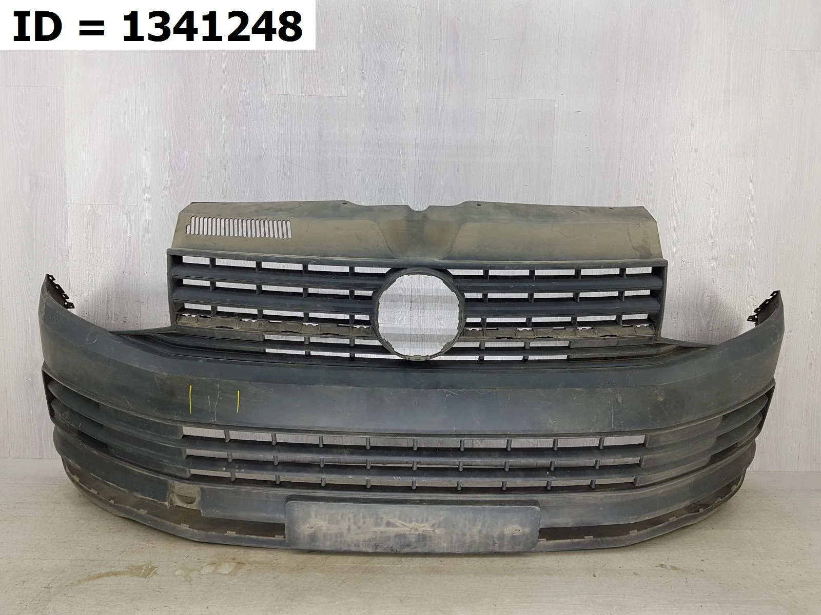 Бампер передний Volkswagen Transporter
