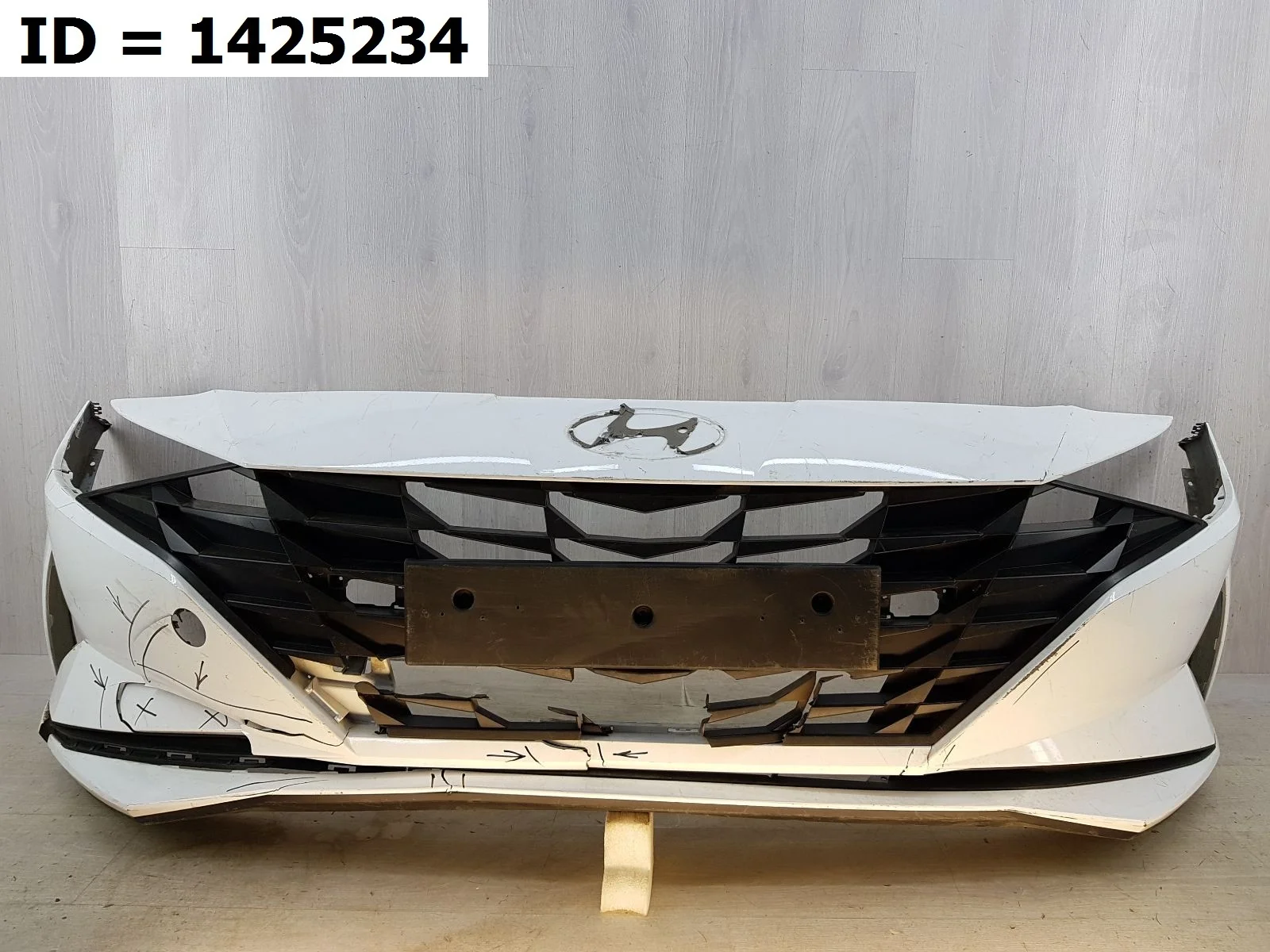 Бампер передний Hyundai Elantra