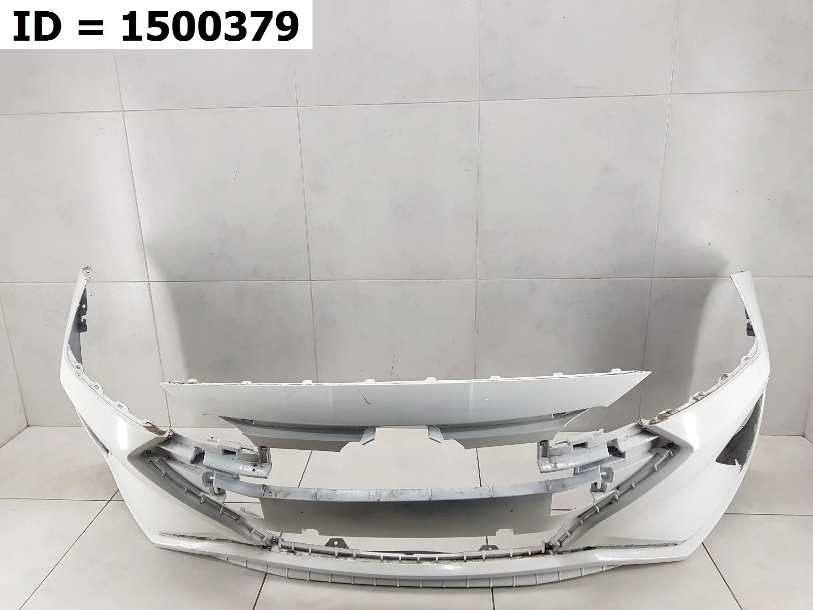 Бампер передний Hyundai Elantra