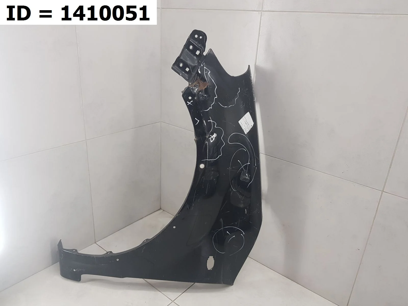 Крыло переднее левое Suzuki SX4