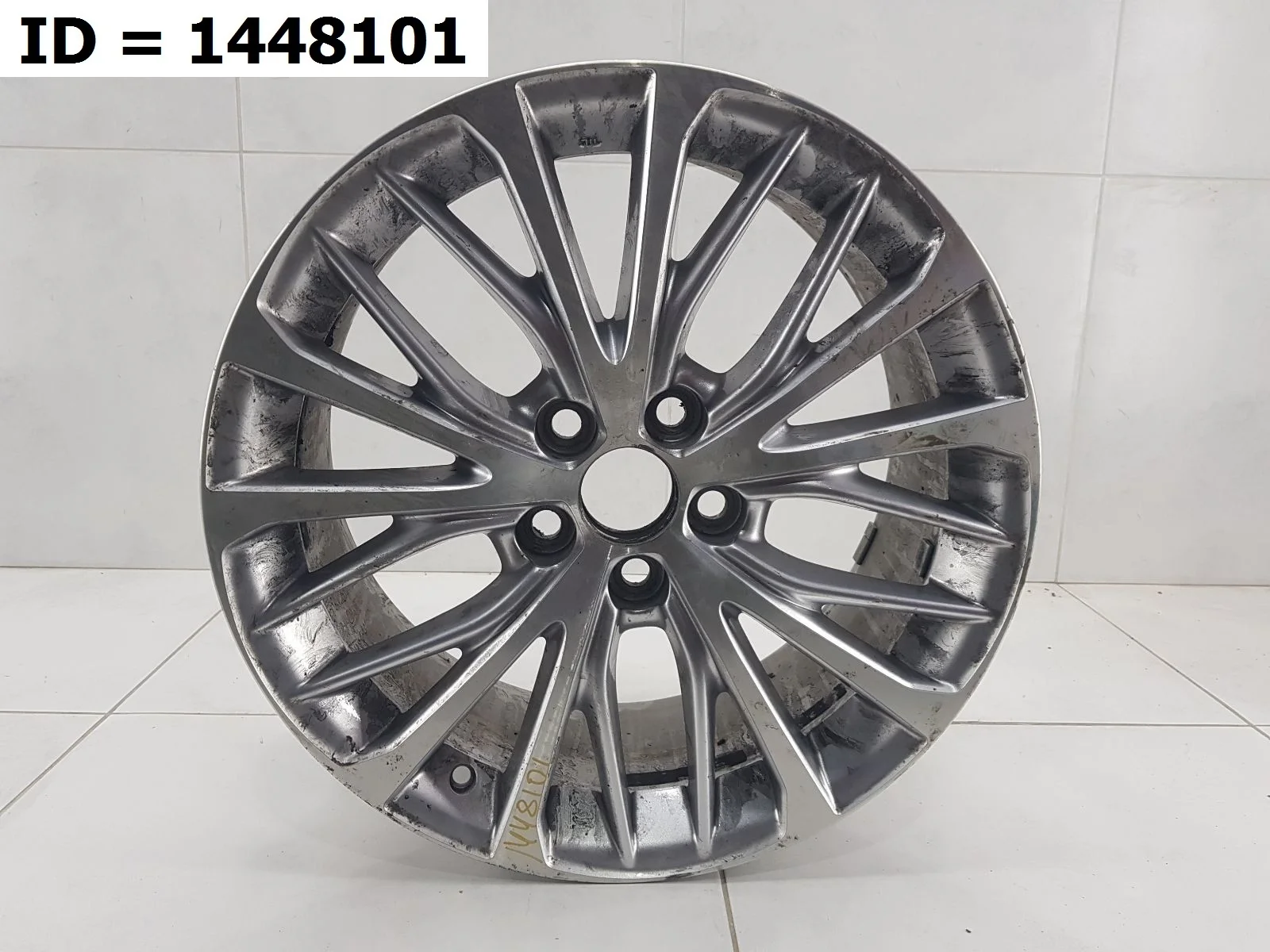 Диск литой r18 Toyota Camry