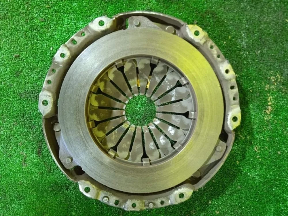 Корзина сцепления Renault Duster 2013 8201012792 X79 F4R400