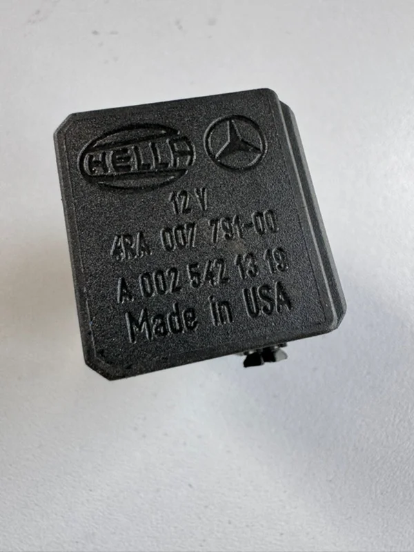 Реле Mercedes-Benz -Class 2008 W221