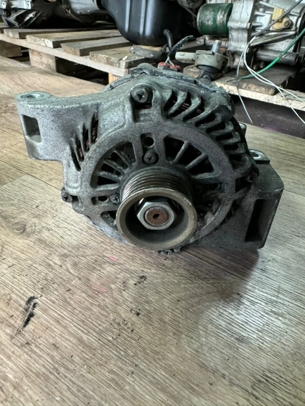 Генератор Mazda Axela 2003 BKE5