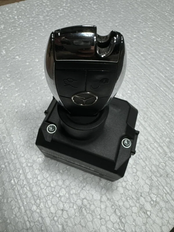Замок зажигания Mercedes-Benz -Class 2008 W221