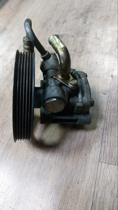 Гур Mitsubishi Dion 2002 CR9W