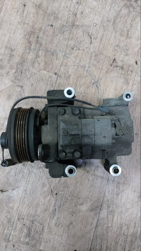 Компрессор кондиционера Mazda Axela 2003 BKE5