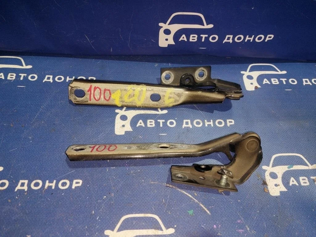 крепление капота VOLKSWAGEN PASSAT 3B3 -