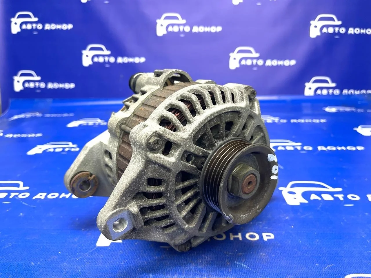 генератор MITSUBISHI CHARIOT GRANDIS N94W 4G64