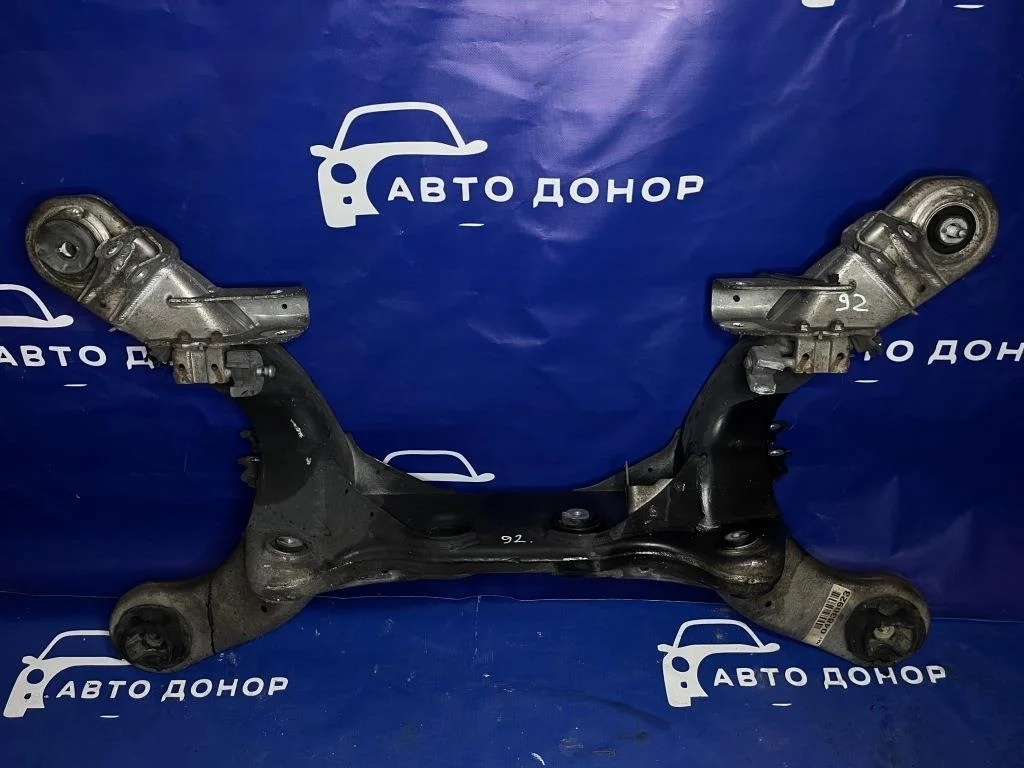 балка поперечная MERCEDES-BENZ E-Class W211 M211E32