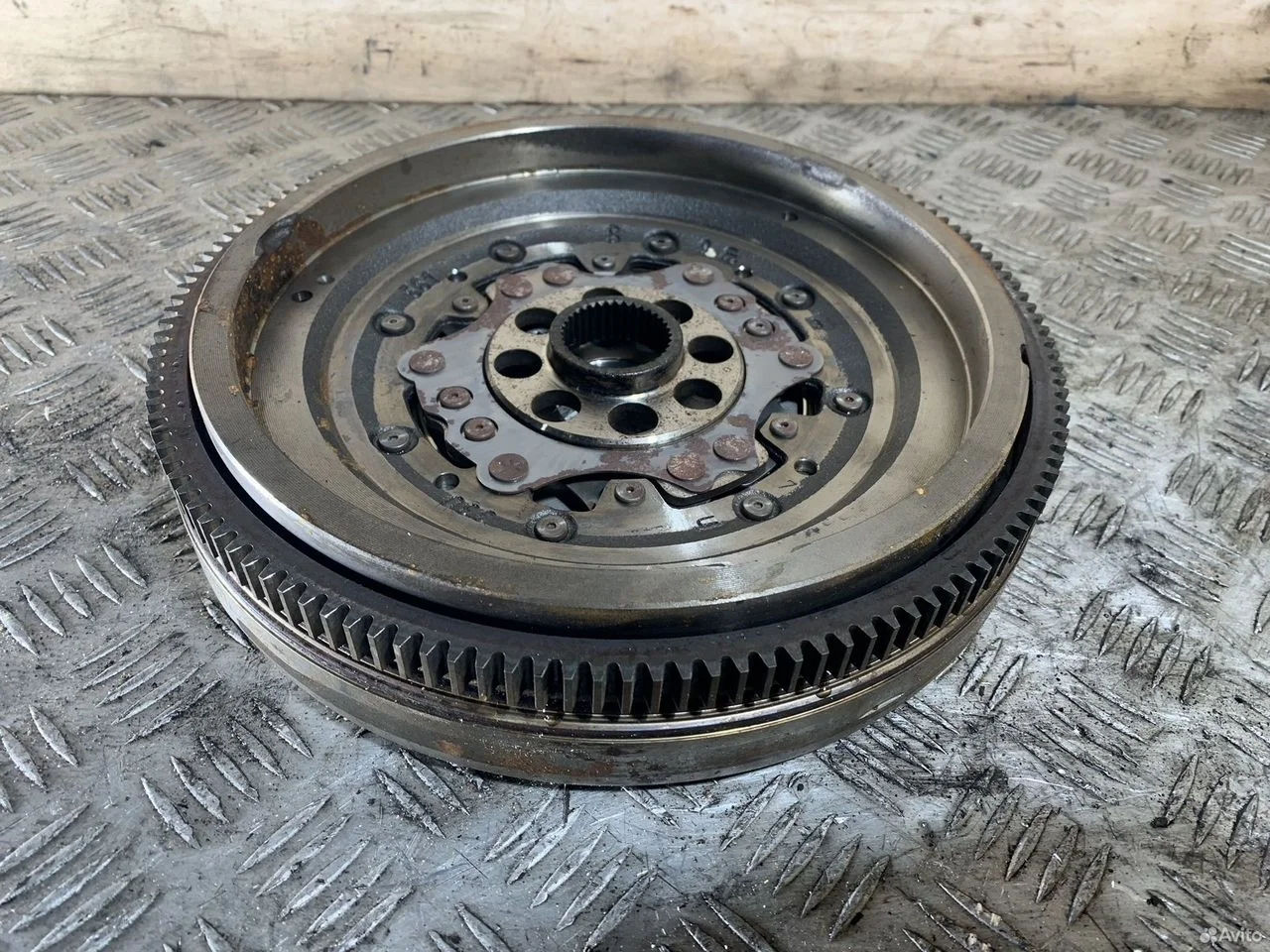 Маховик 06j105266aq vw tiguan passat 2.0 czp