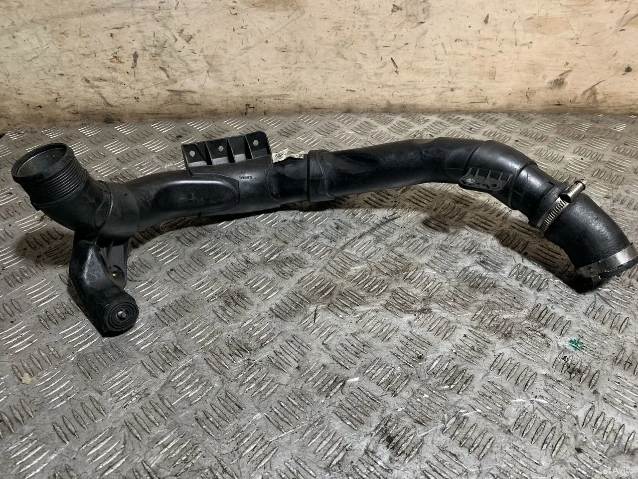 Напорный шланг турбины 5n0145840c vw skoda