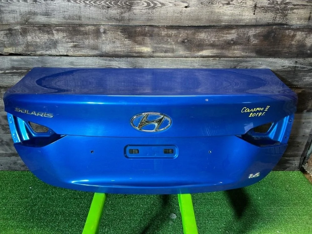 Крышка багажника Hyundai Solaris 2.