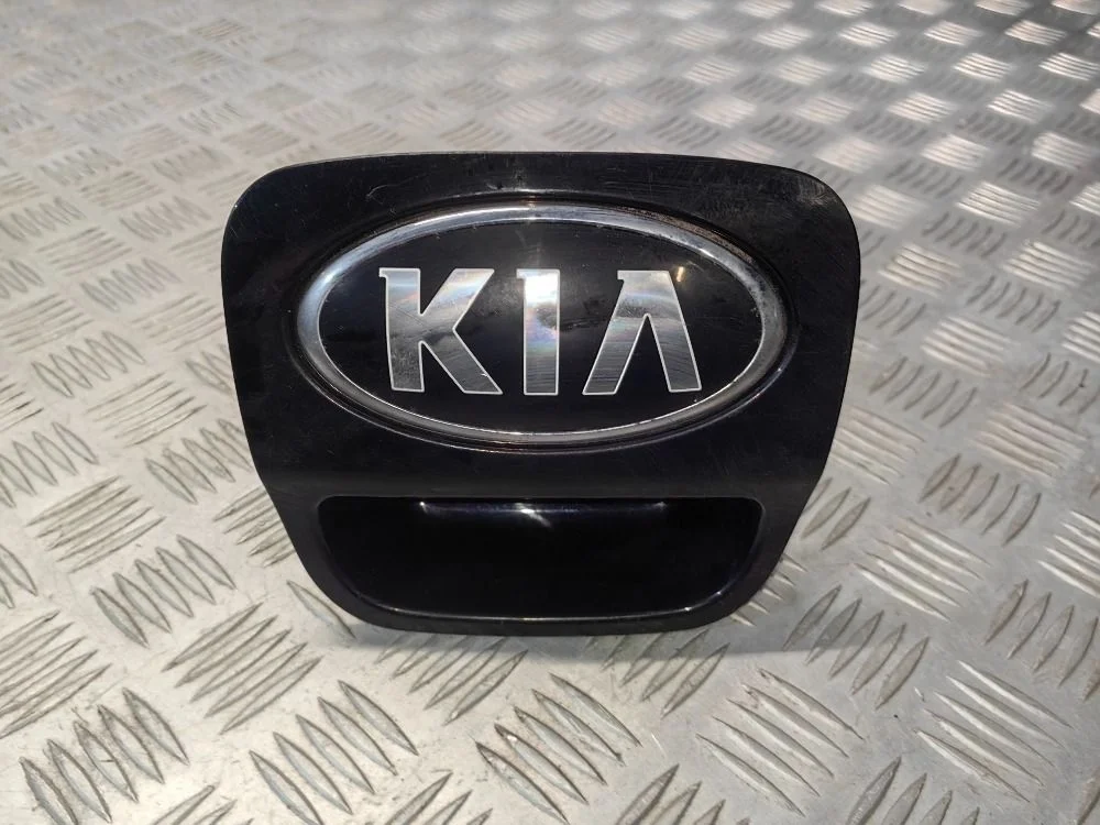 Ручка двери багажника наружная Kia Rio III