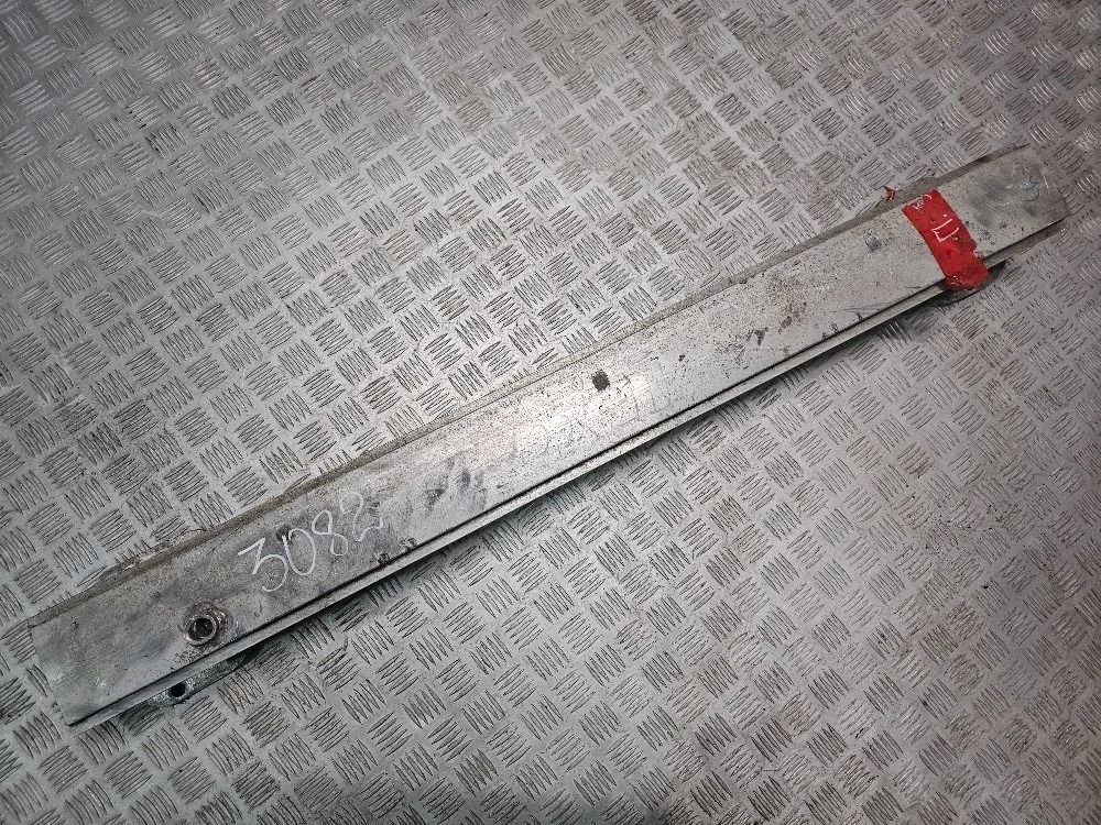 Усилитель бампера задний Peugeot 308