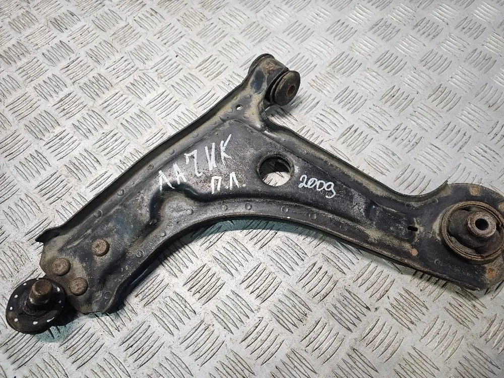 Рычаг передний левый Chevrolet Lacetti
