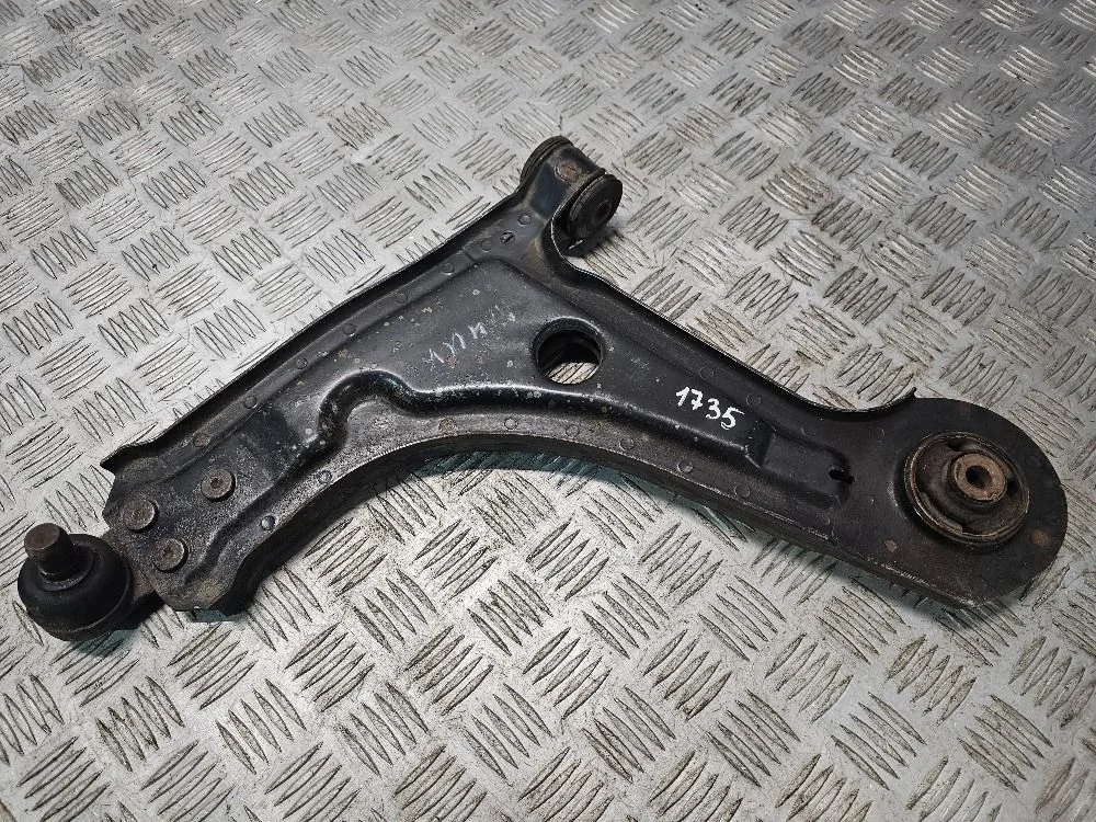 Рычаг передний левый Chevrolet Lacetti