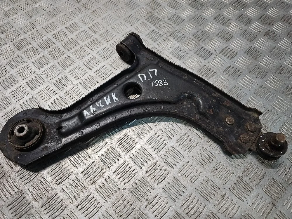 Рычаг передний правый  Chevrolet Lacetti I