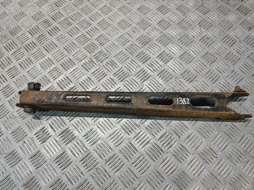 Рычаг задней подвески нижний Opel Vectra b