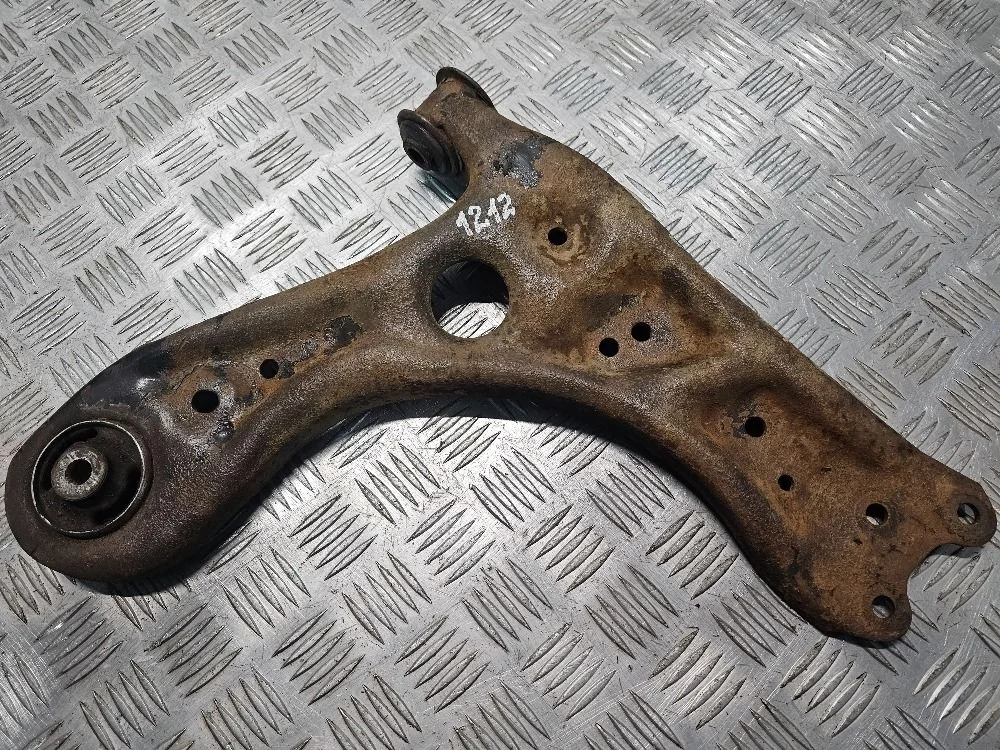 Рычаг передний нижний volkswagen polo