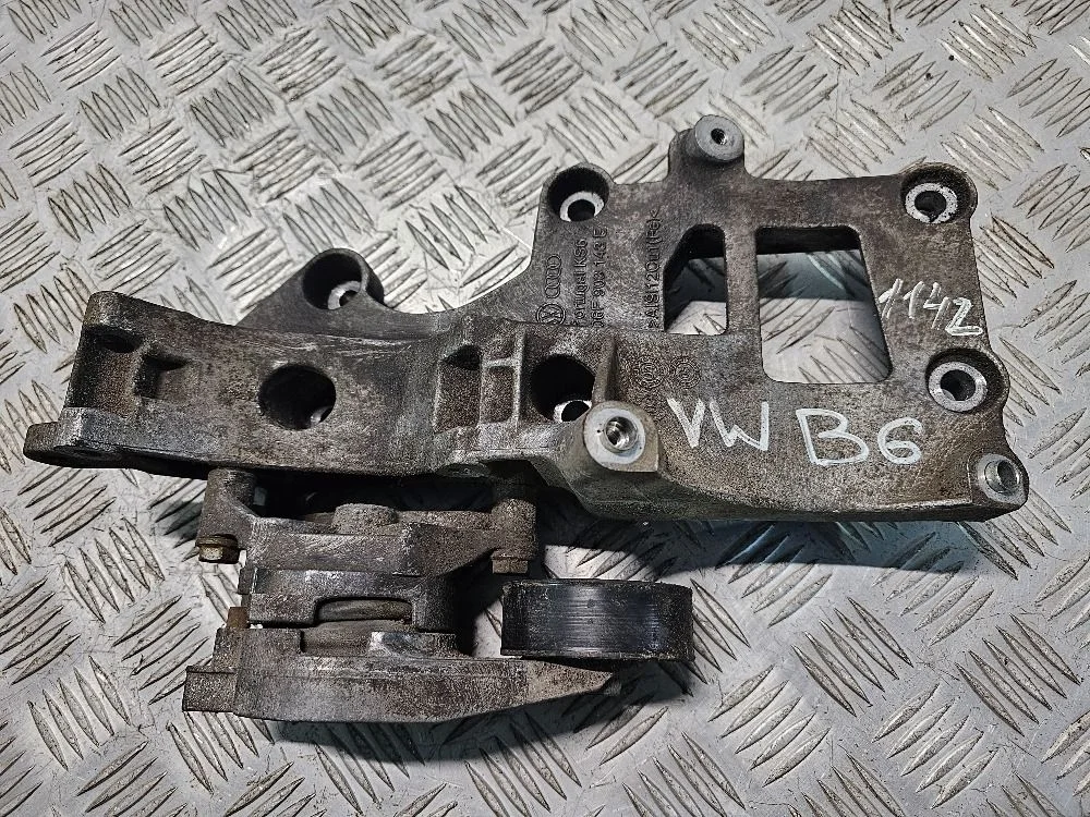 Кронштейн генератора VW Passat B6