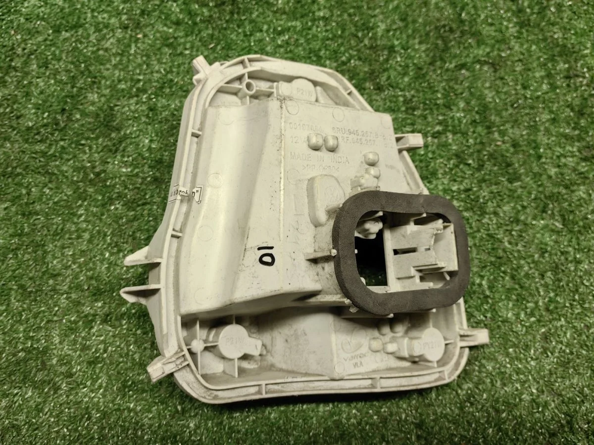 Плата фонаря заднего левого VW Polo 5