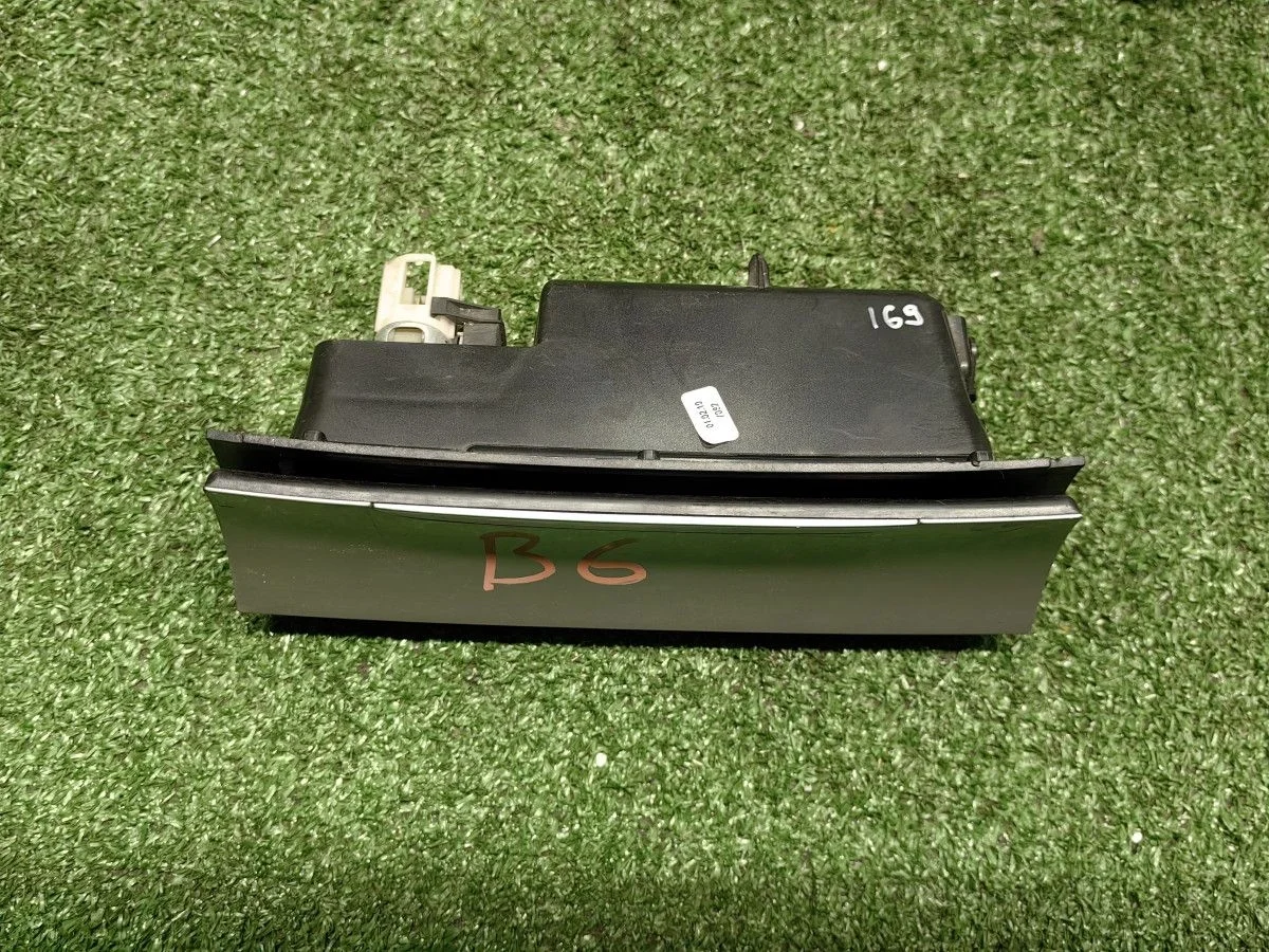 Пепельница Volkswagen Passat B6
