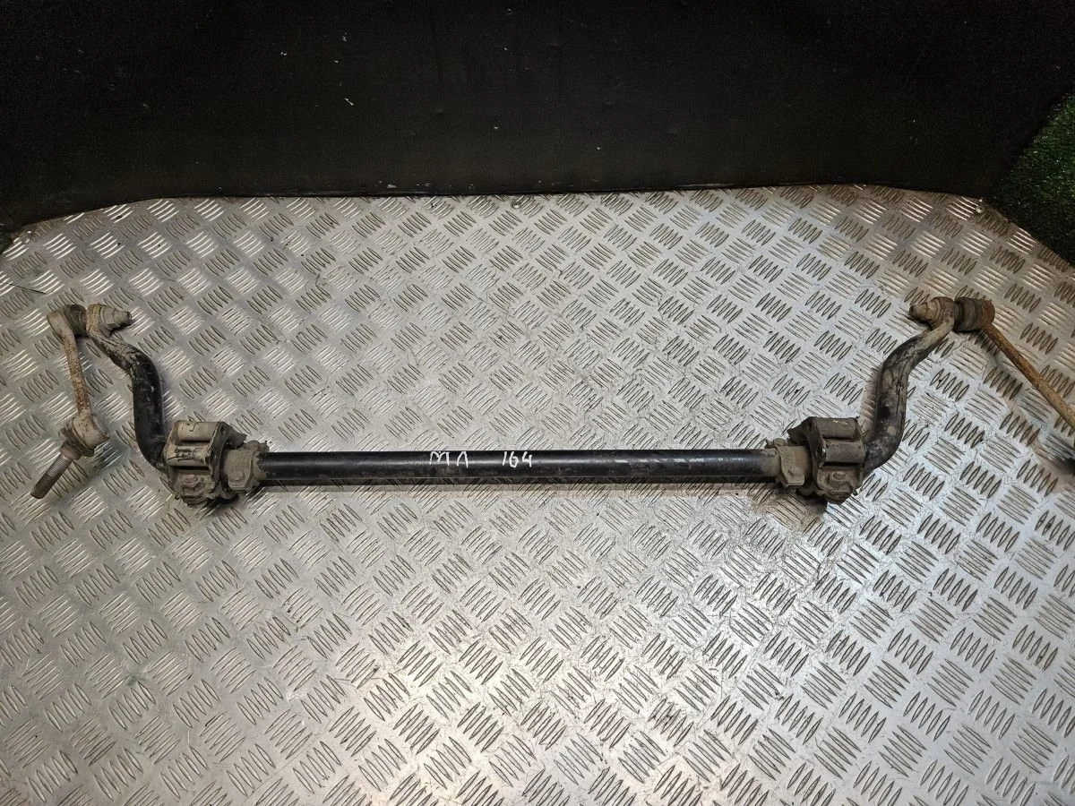 Передний стабилизатор на Mercedes W164 ML