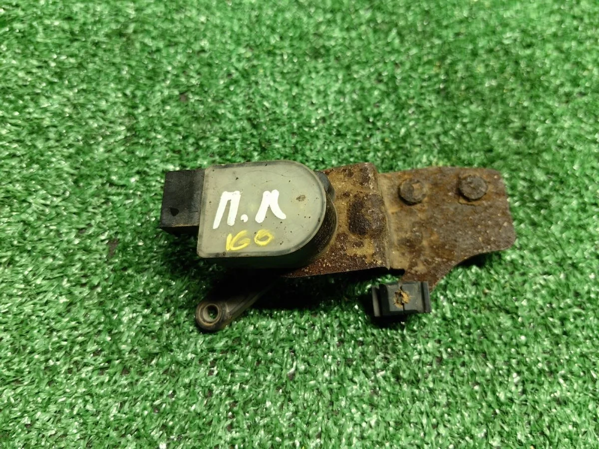 Датчик дорожного просвета Audi A6 B5