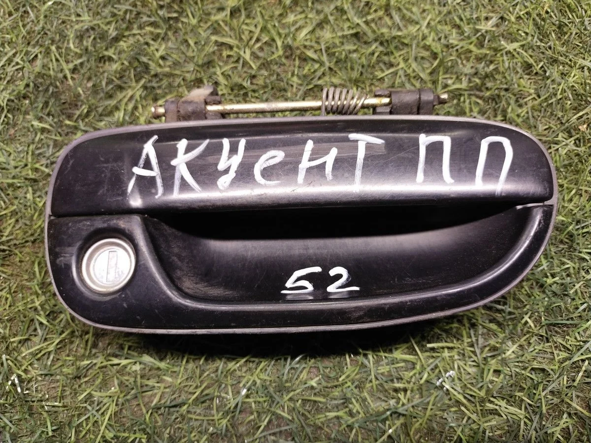 Ручка двери Hyundai Accent II передняя правая