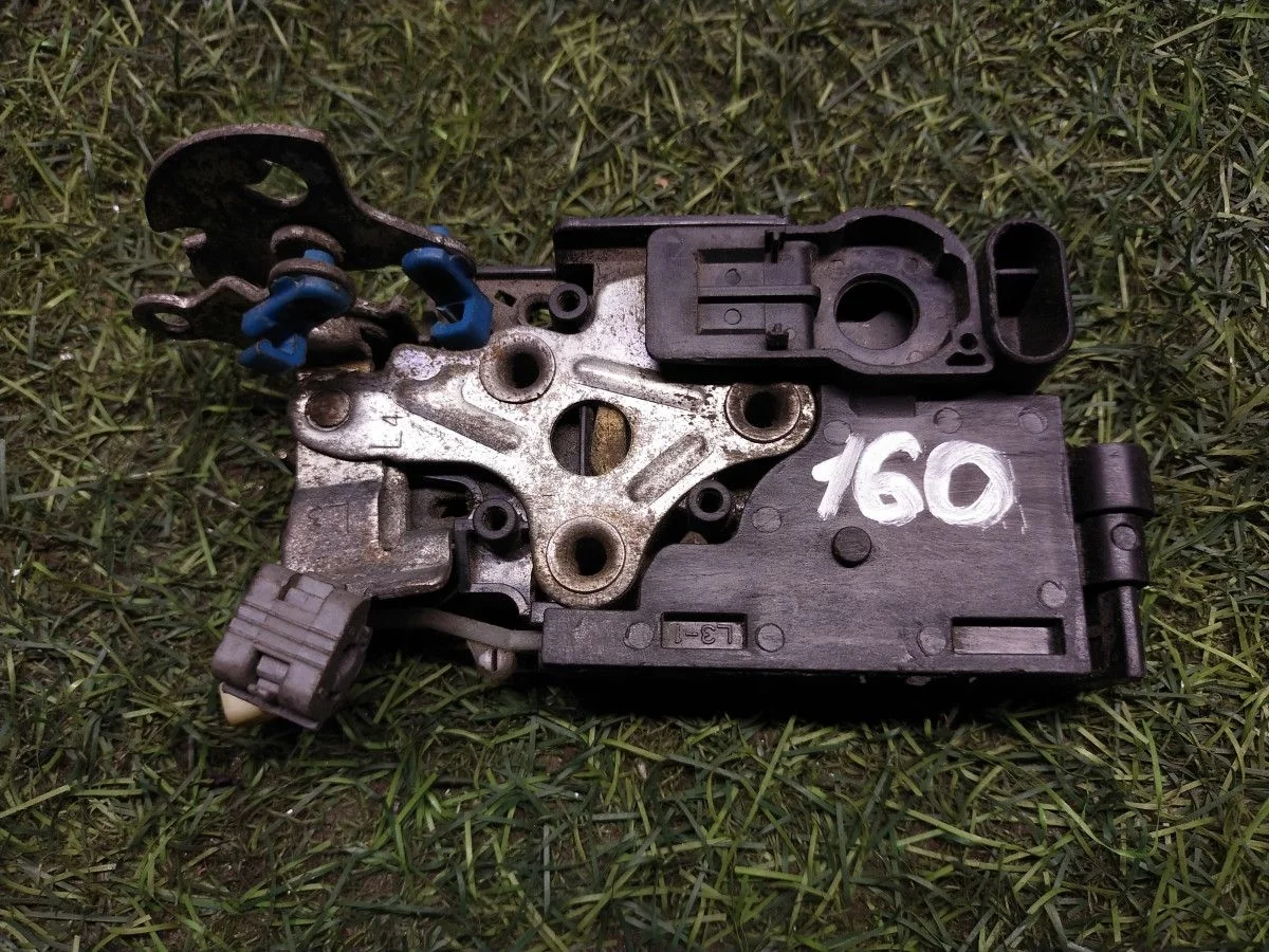 Замок двери передний левый Chevrolet Lacetti