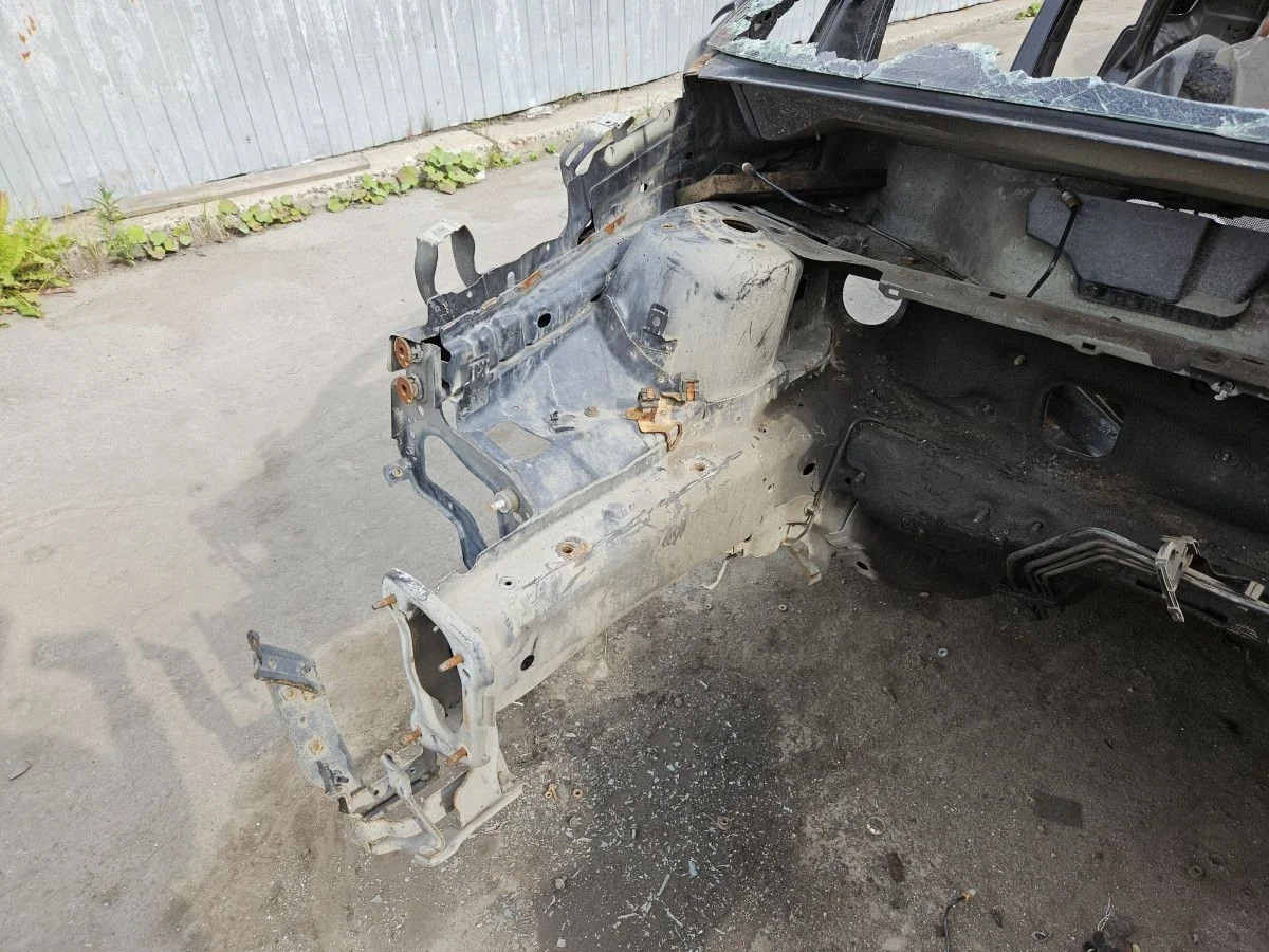 Лонжерон правый на Ford C-MAX