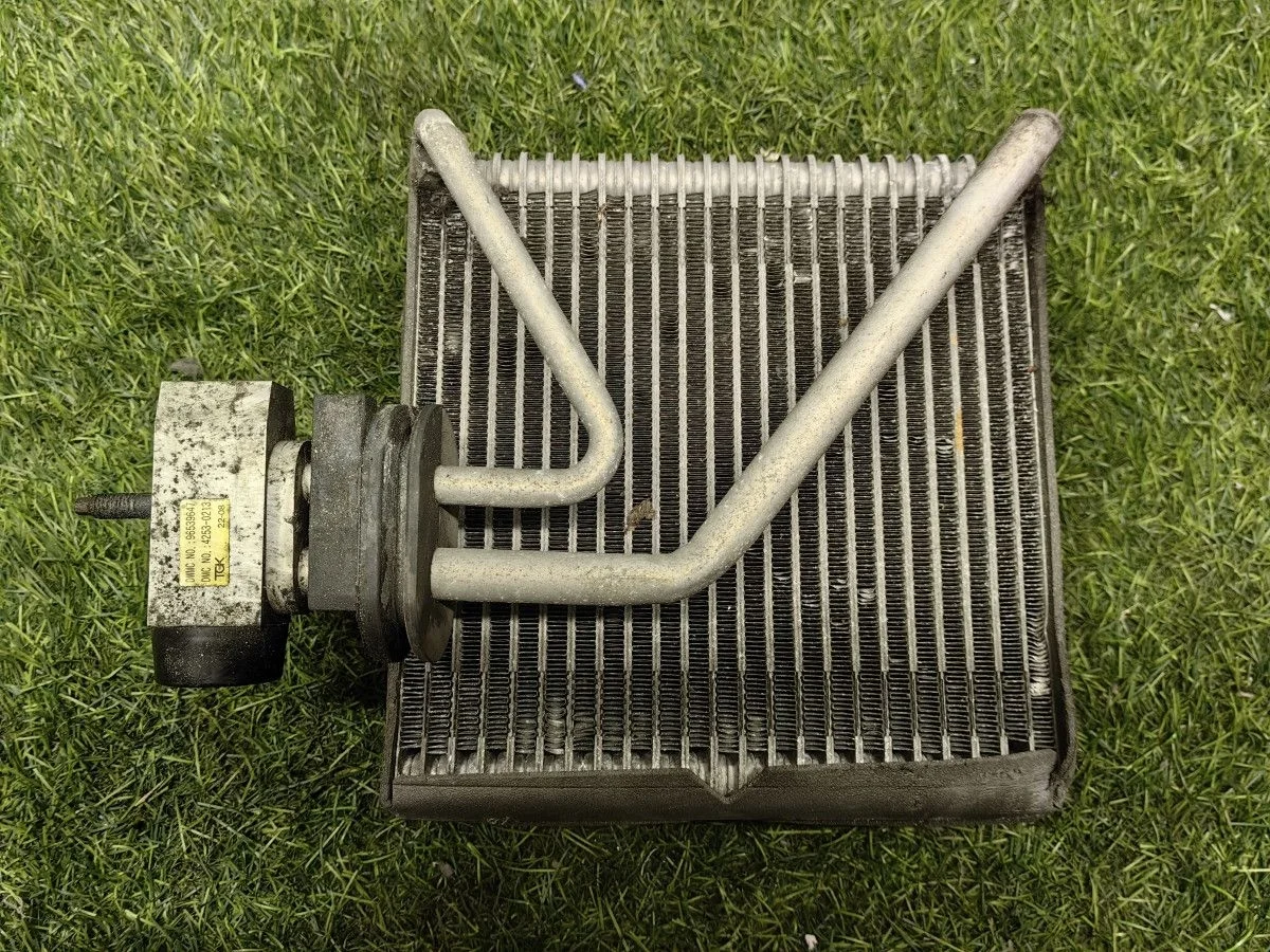 Испаритель кондиционера Chevrolet Aveo T200