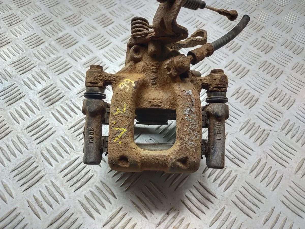 Суппорт задний левый Volkswagen Touran