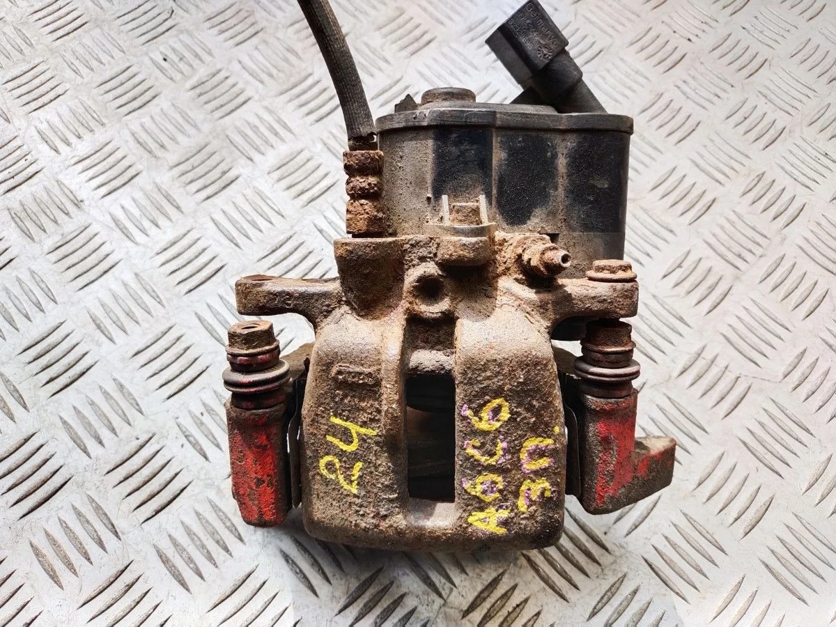 Суппорт Audi A6 C6 задний правый