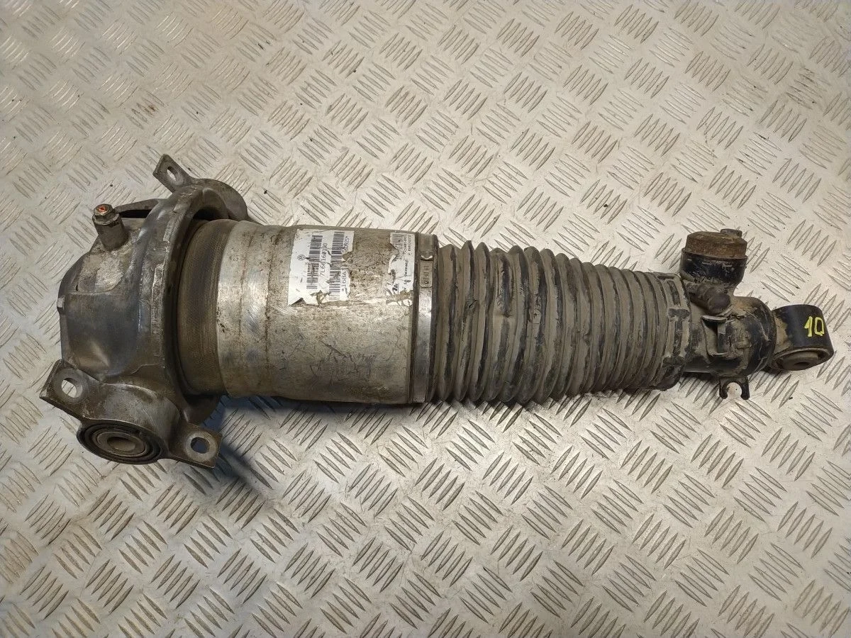 Стойка Volkswagen Touareg