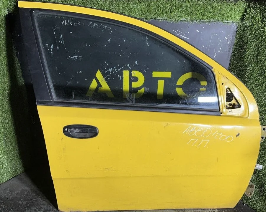 Дверь передняя правая Chevrolet Aveo т200