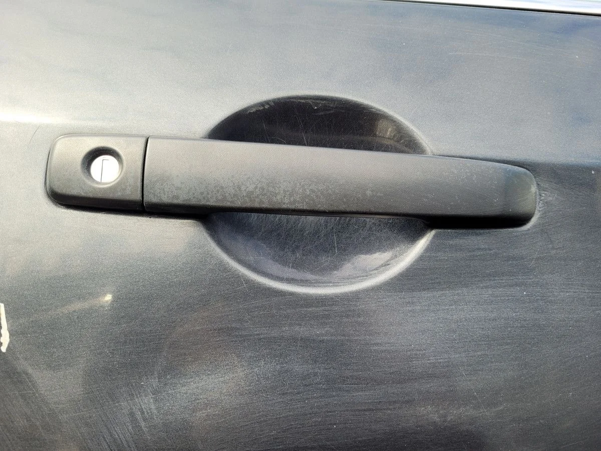 Ручка двери передней правой на Nissan Almera G15